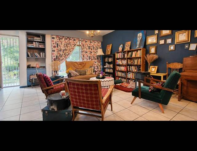 3 BEDROOM TOWNHOUSE FOR SALE IN HELICON HEIGHTS